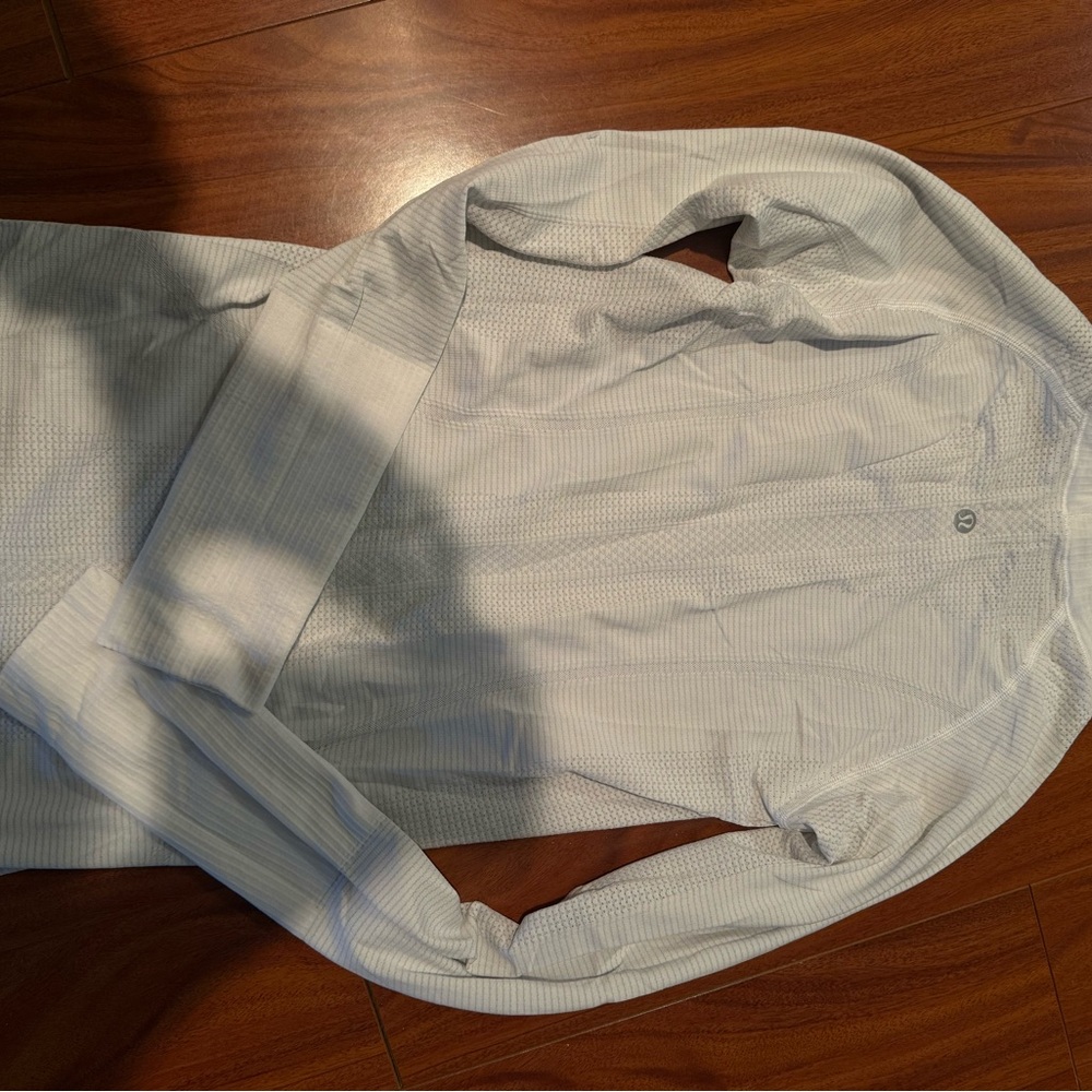 Lululemon long sleeve swiftly tech